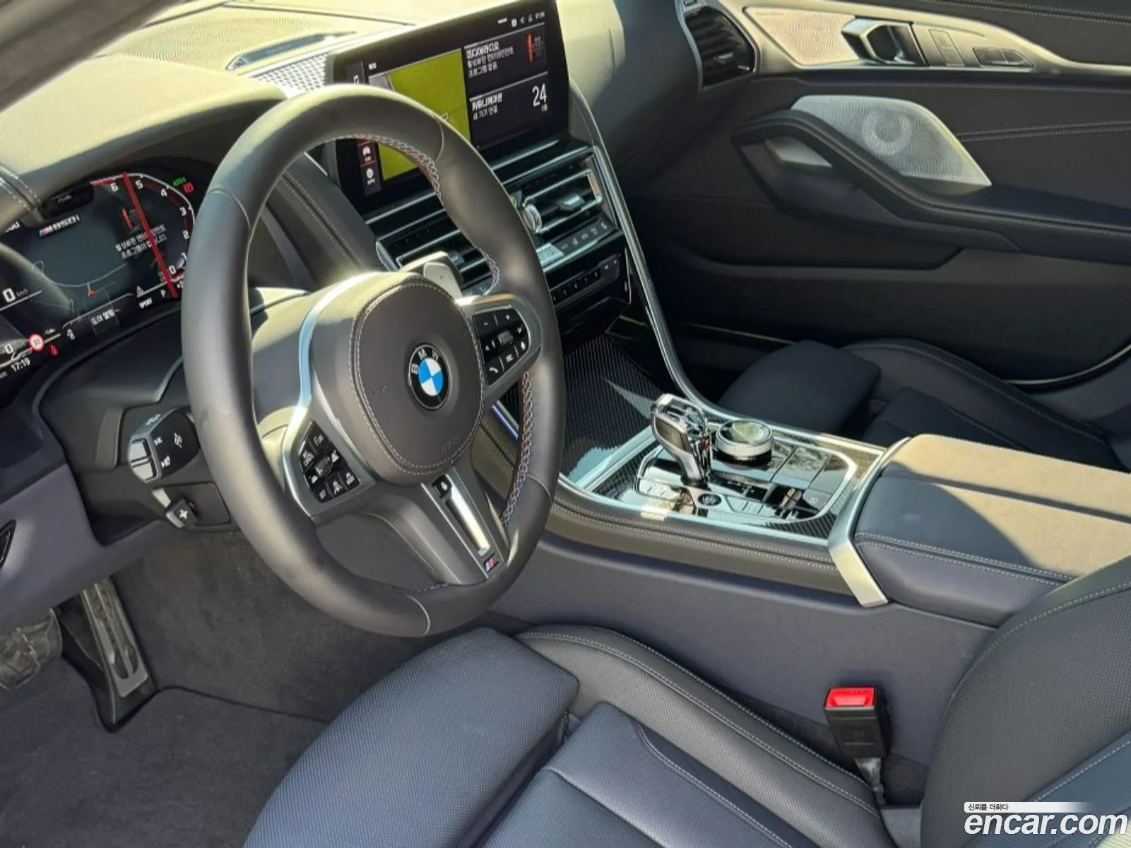 BMW 8 Series 2025 — 8