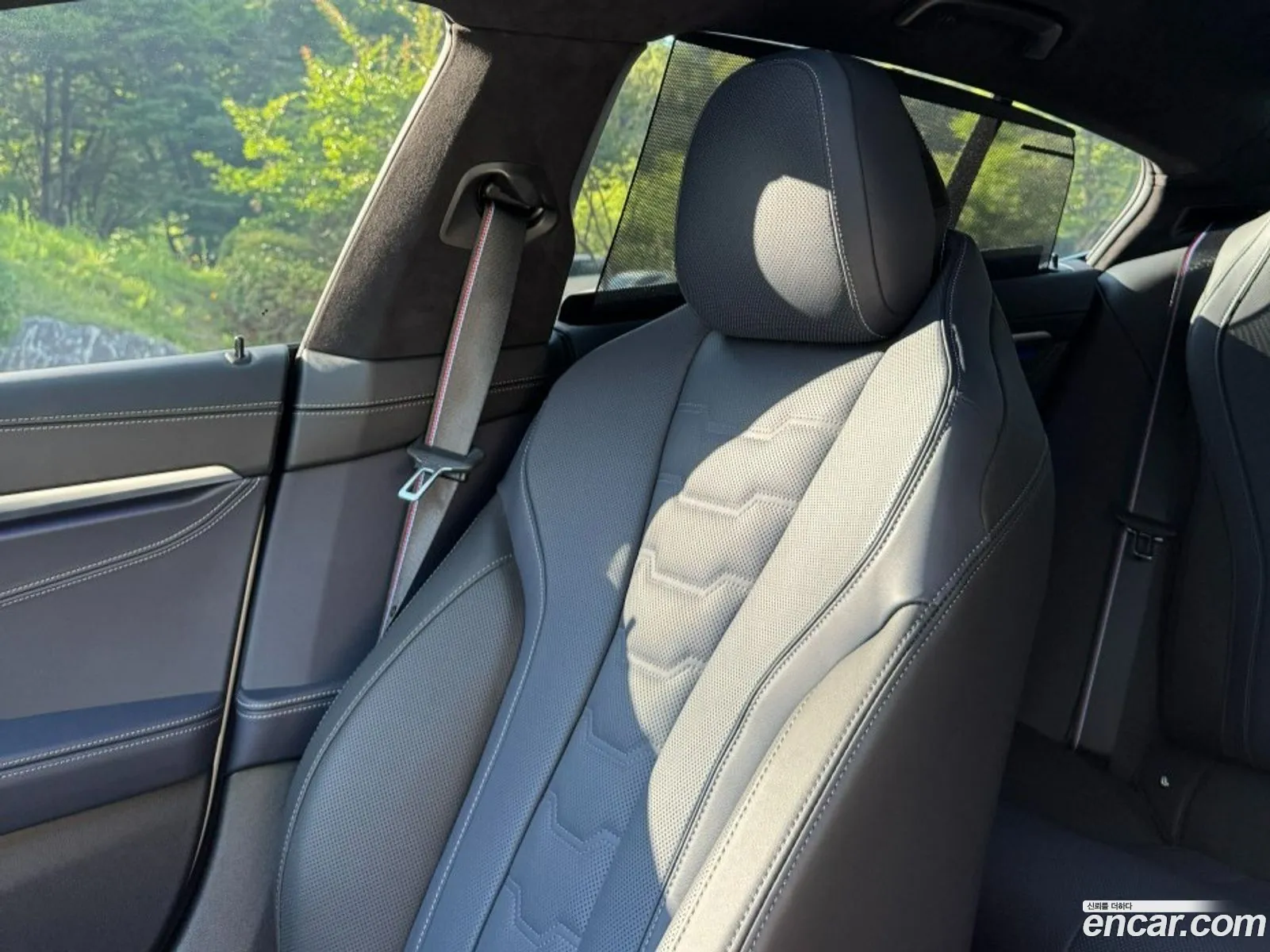 BMW 8 Series 2025 — 15