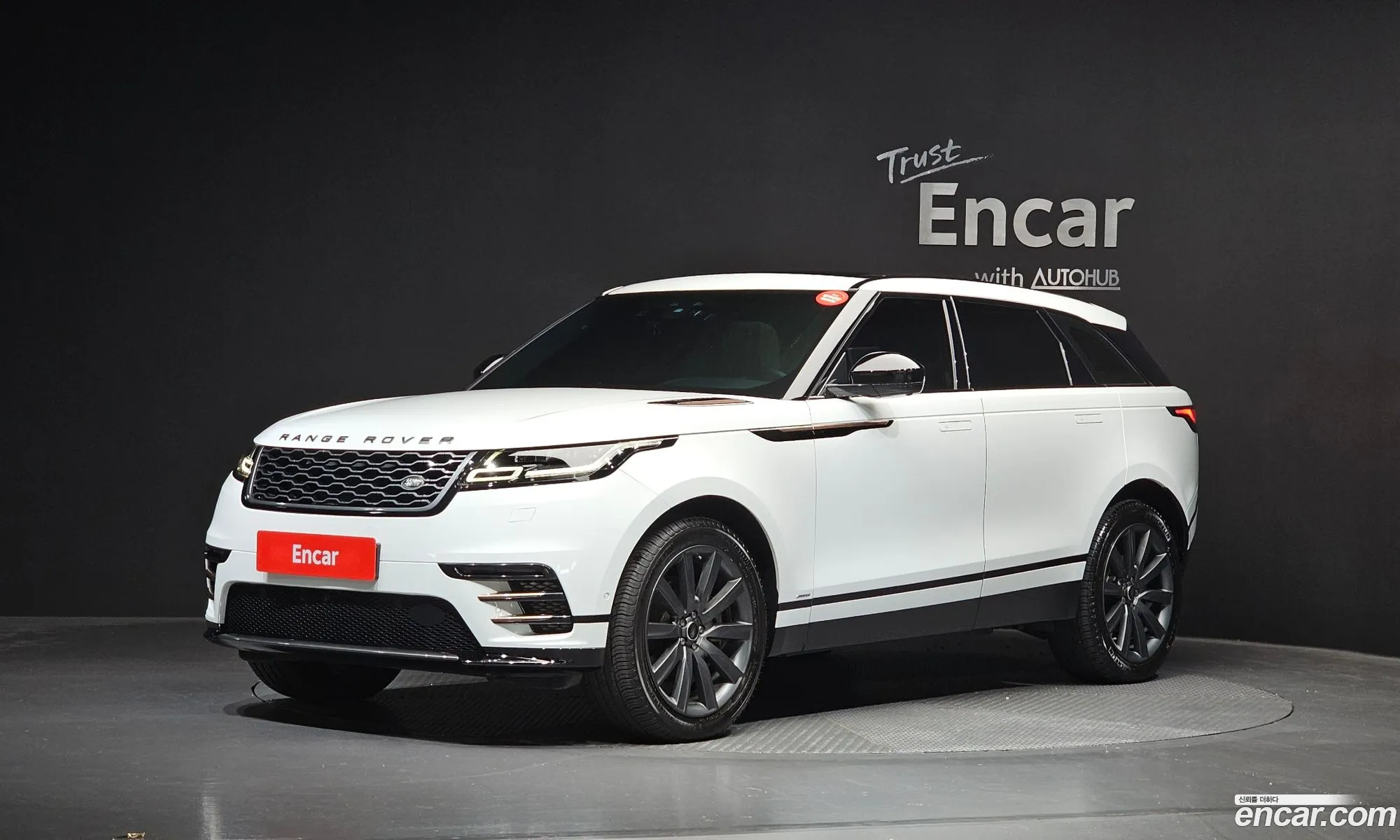 Land Rover Range Rover Velar 2018 — 26