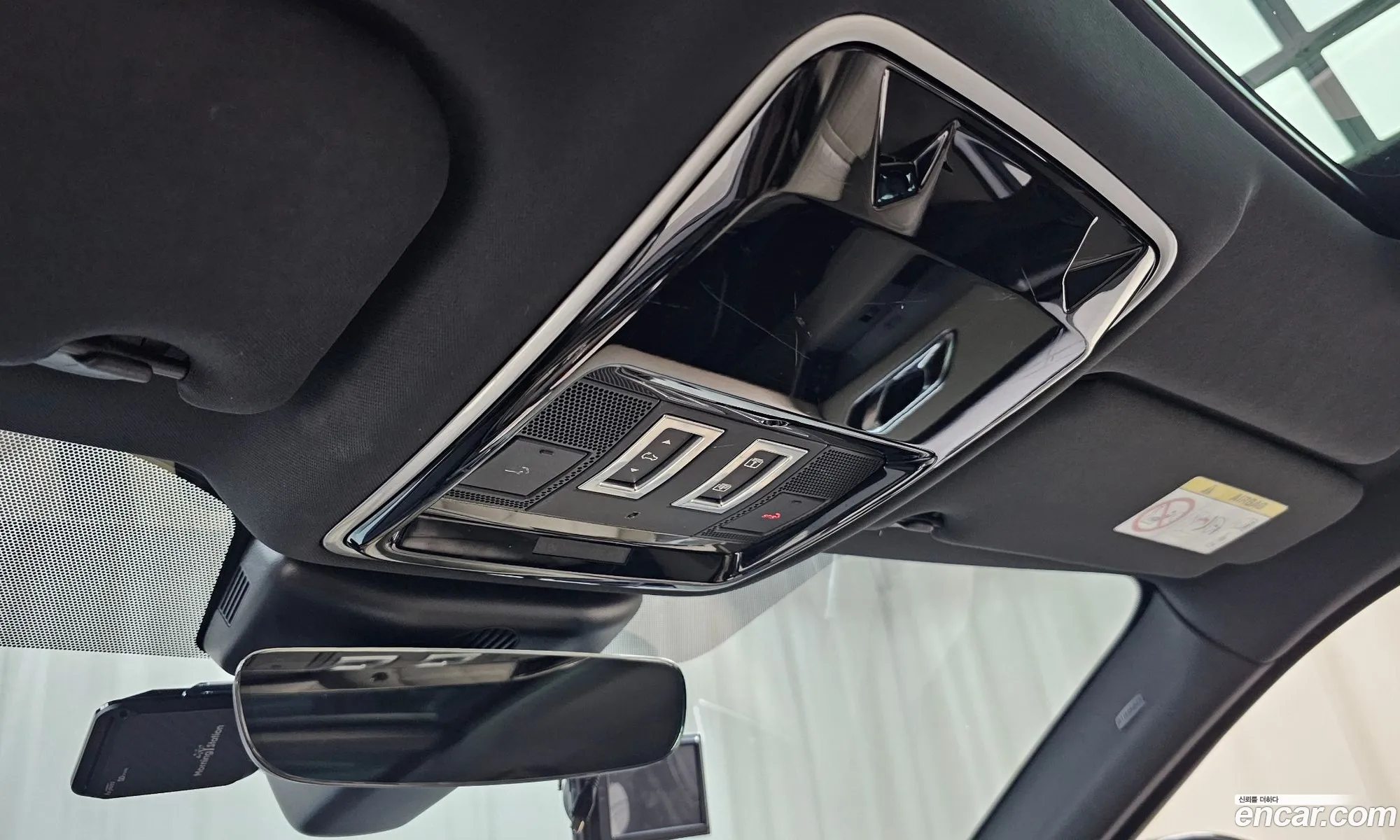 Land Rover Range Rover Velar 2018 — 8
