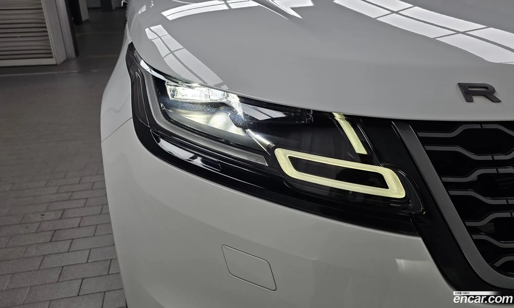 Land Rover Range Rover Velar 2018 — 35