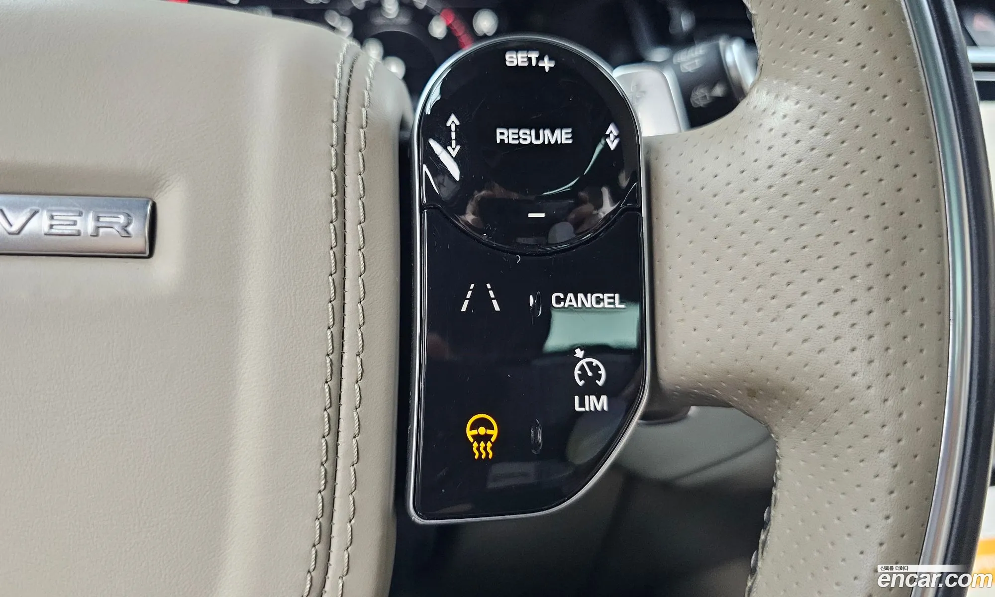 Land Rover Range Rover Velar 2018 — 16