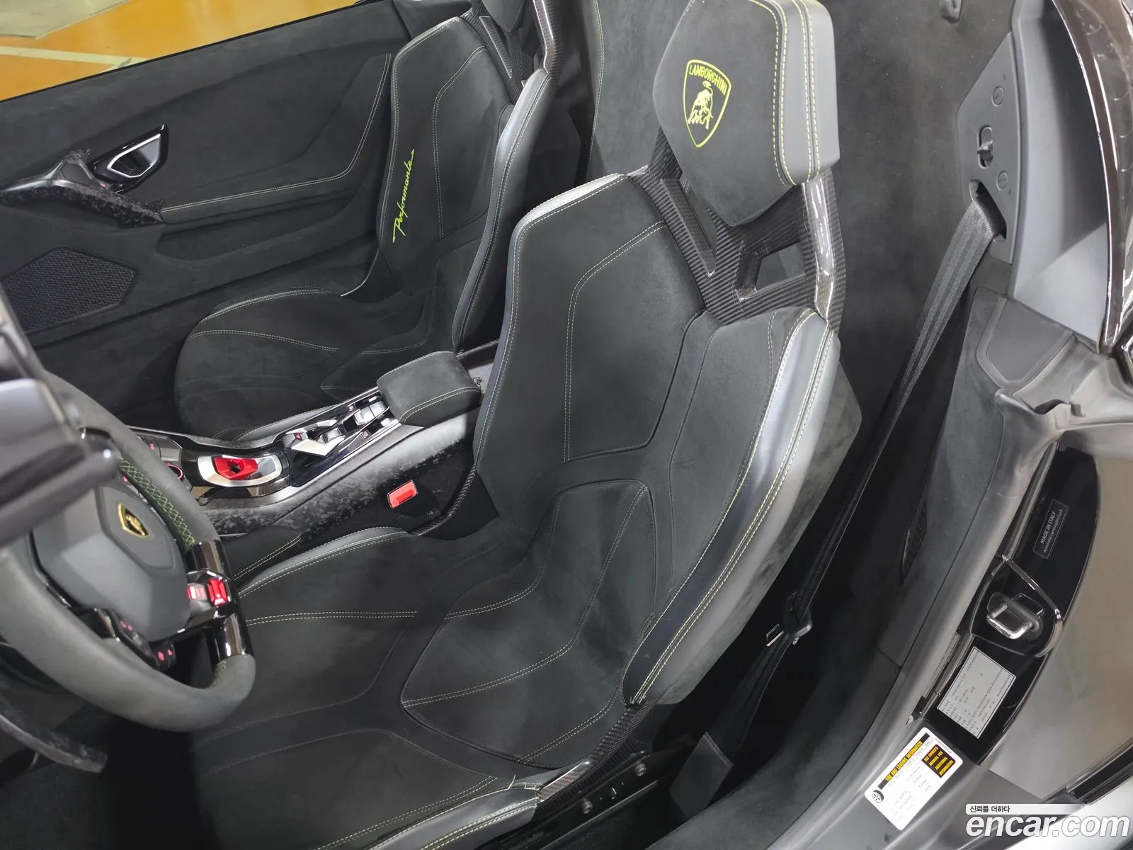 Lamborghini Huracan 2019 — 11