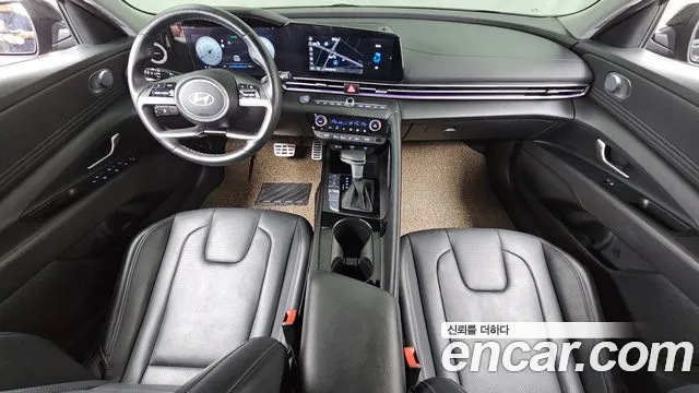 Hyundai Elantra 2024 — 4