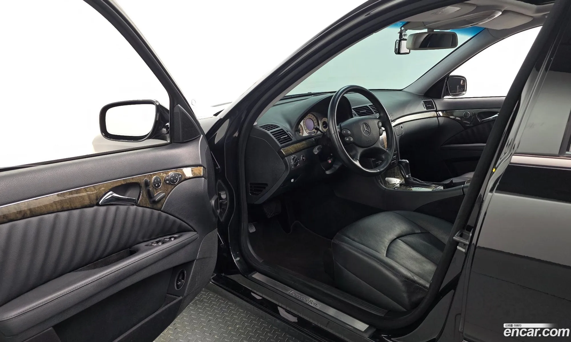 Mercedes-Benz E-Class W211 2007 WDBUF56X17B167868 — 7