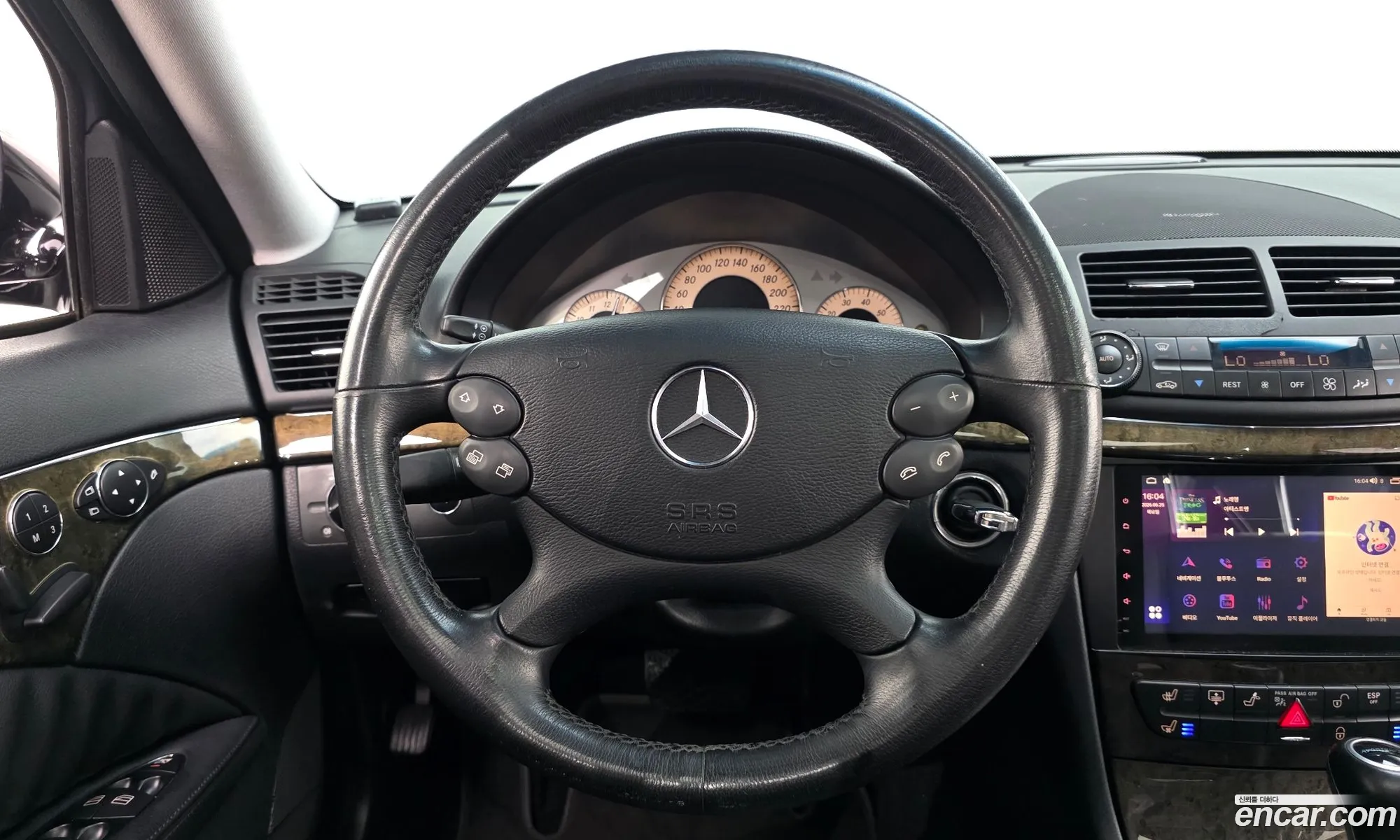 Mercedes-Benz E-Class W211 2007 WDBUF56X17B167868 — 11