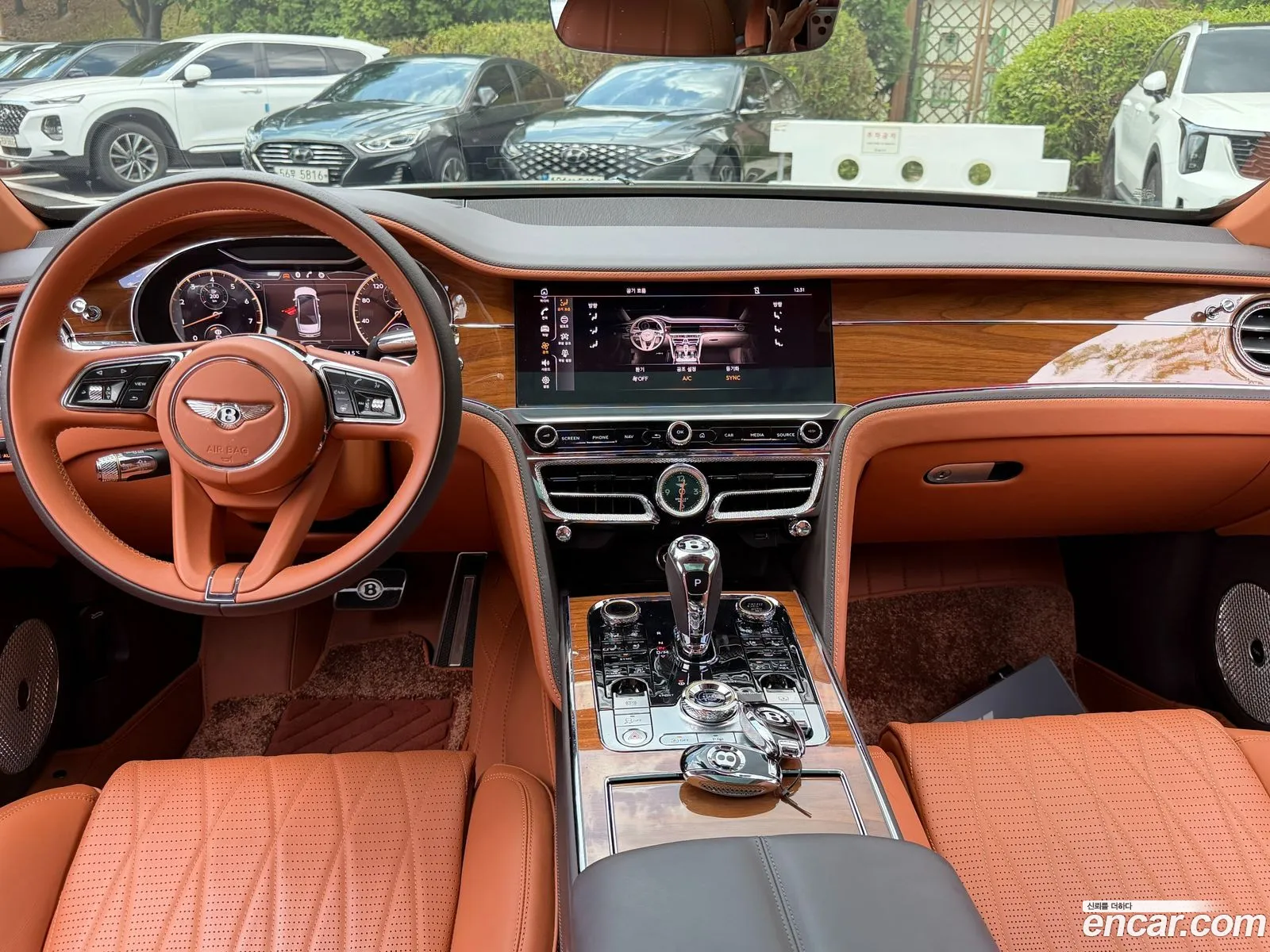 Bentley Flying Spur 2022 — 12
