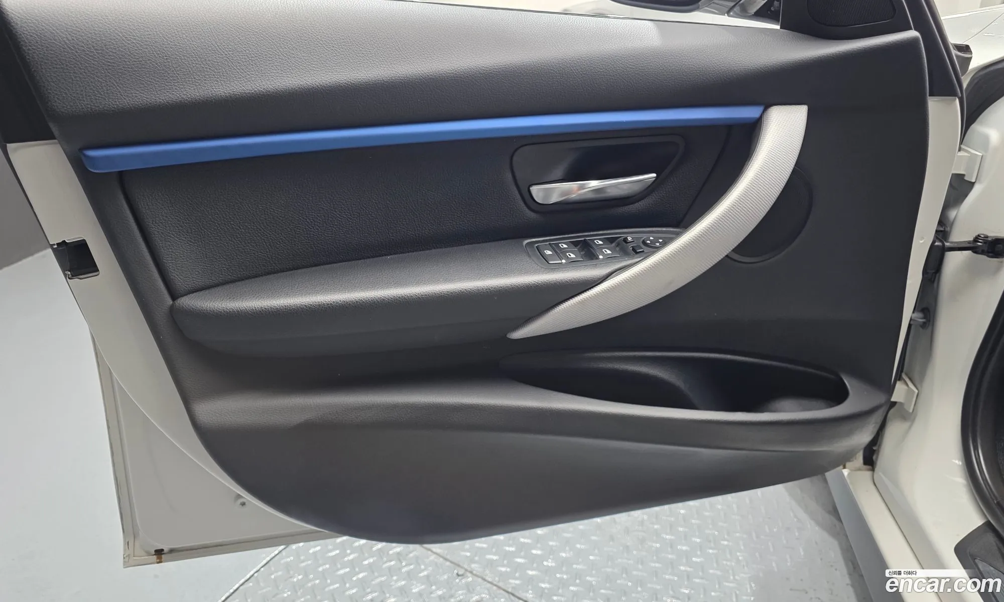BMW 3 Series 2017 — 30
