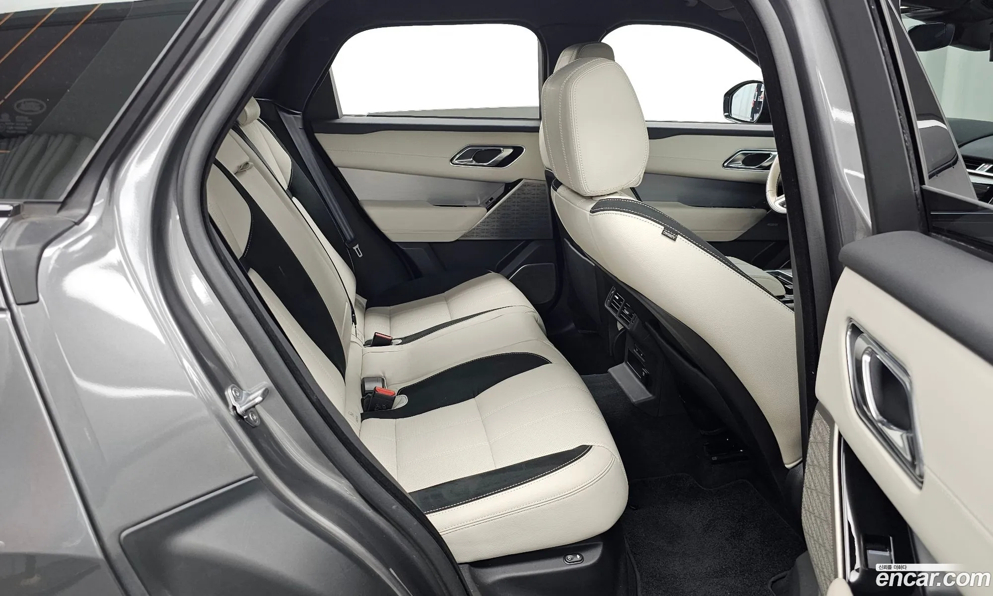 Land Rover Range Rover Velar 2018 — 6
