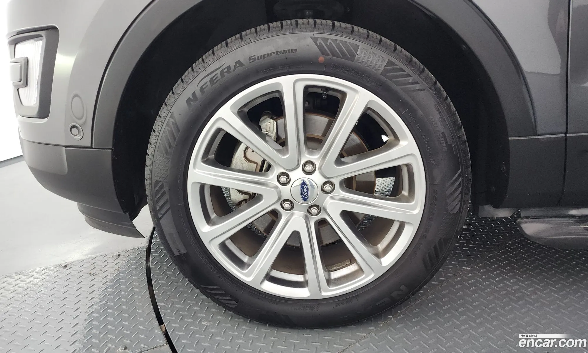 Ford Explorer 2017 1FM5K8F82HGC72026 — 33