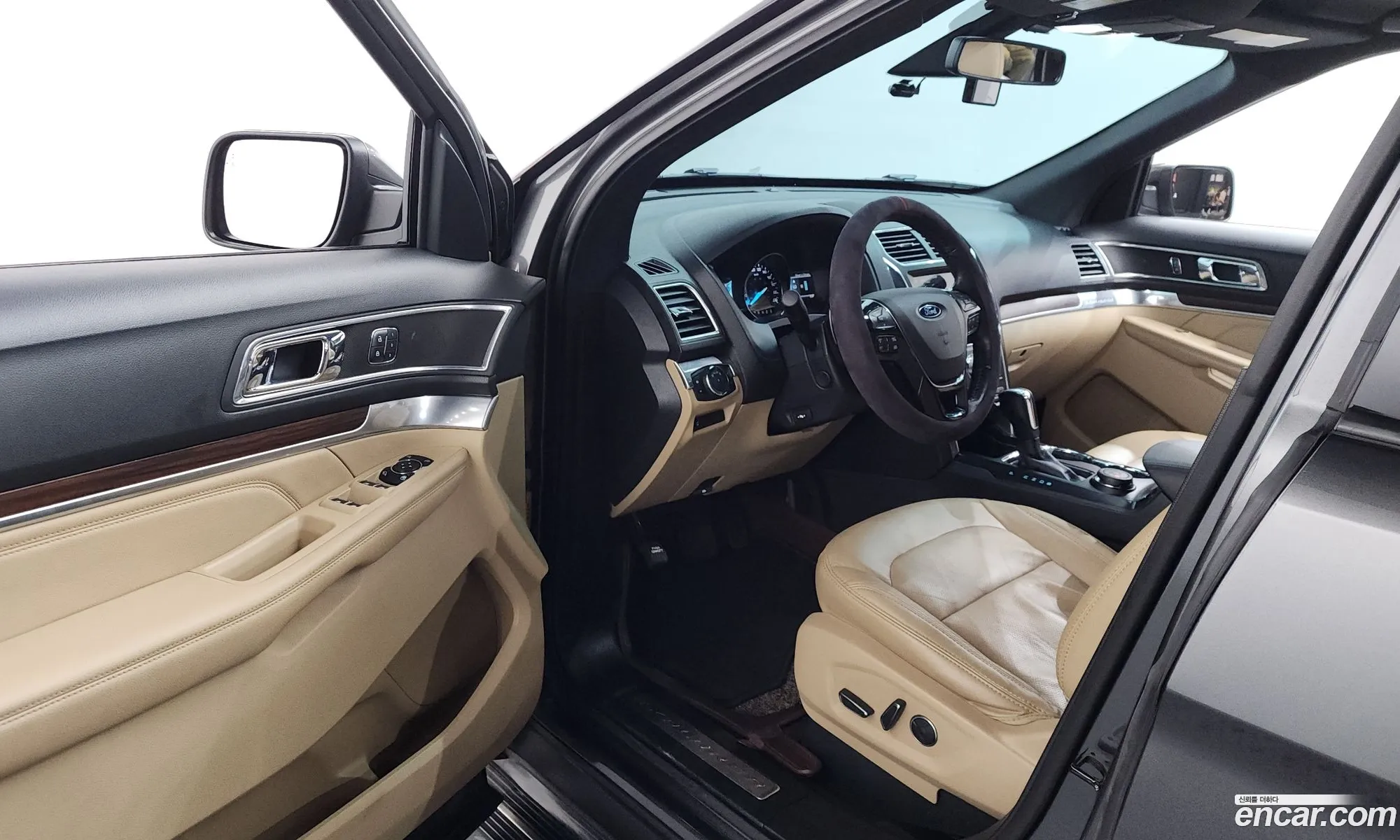 Ford Explorer 2017 1FM5K8F82HGC72026 — 13