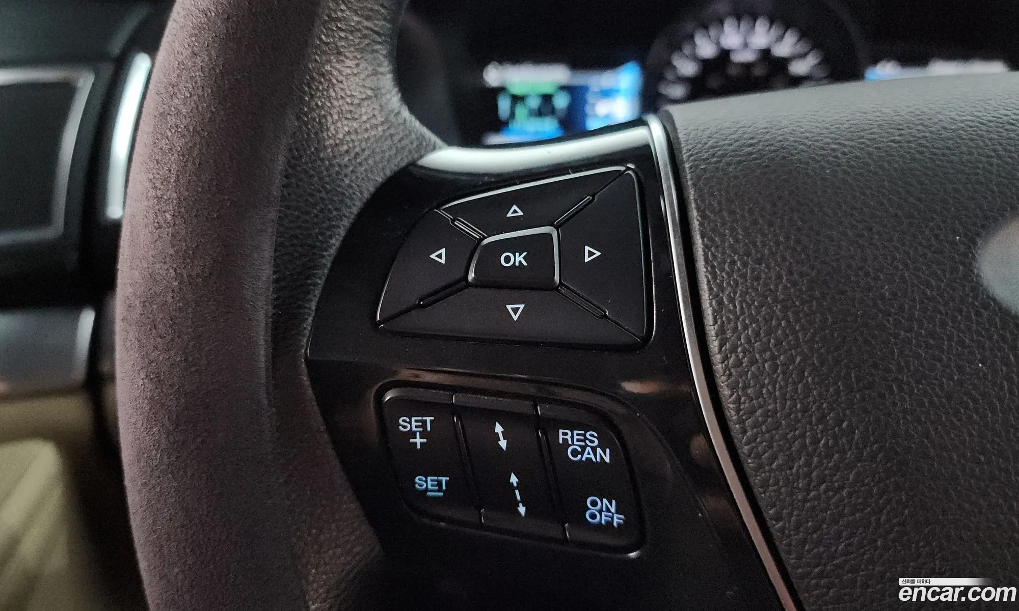 Ford Explorer 2017 1FM5K8F82HGC72026 — 23