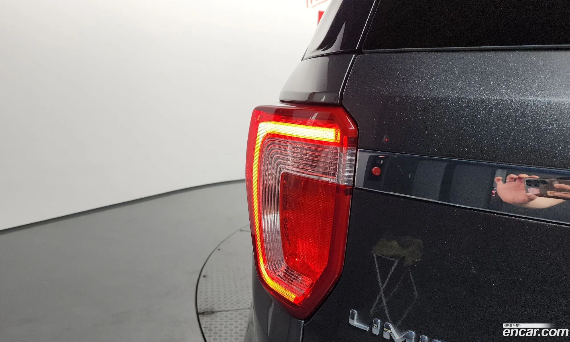 Ford Explorer 2017 1FM5K8F82HGC72026 — 17