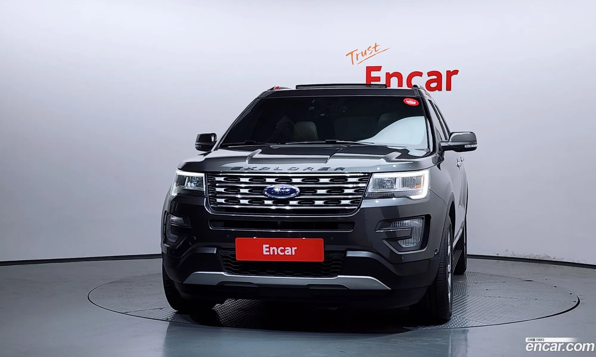 Ford Explorer 2017 1FM5K8F82HGC72026 — 2
