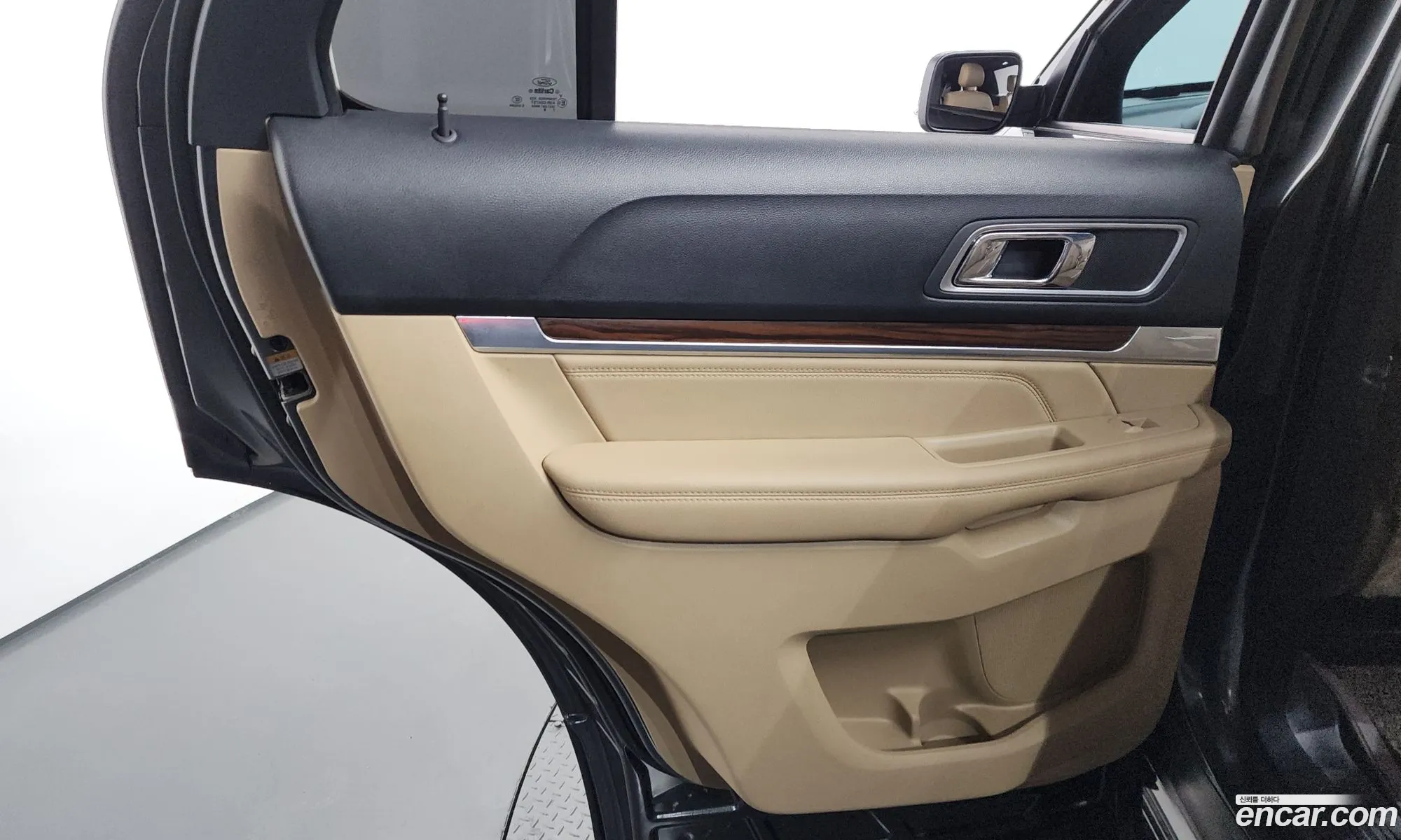 Ford Explorer 2017 1FM5K8F82HGC72026 — 22