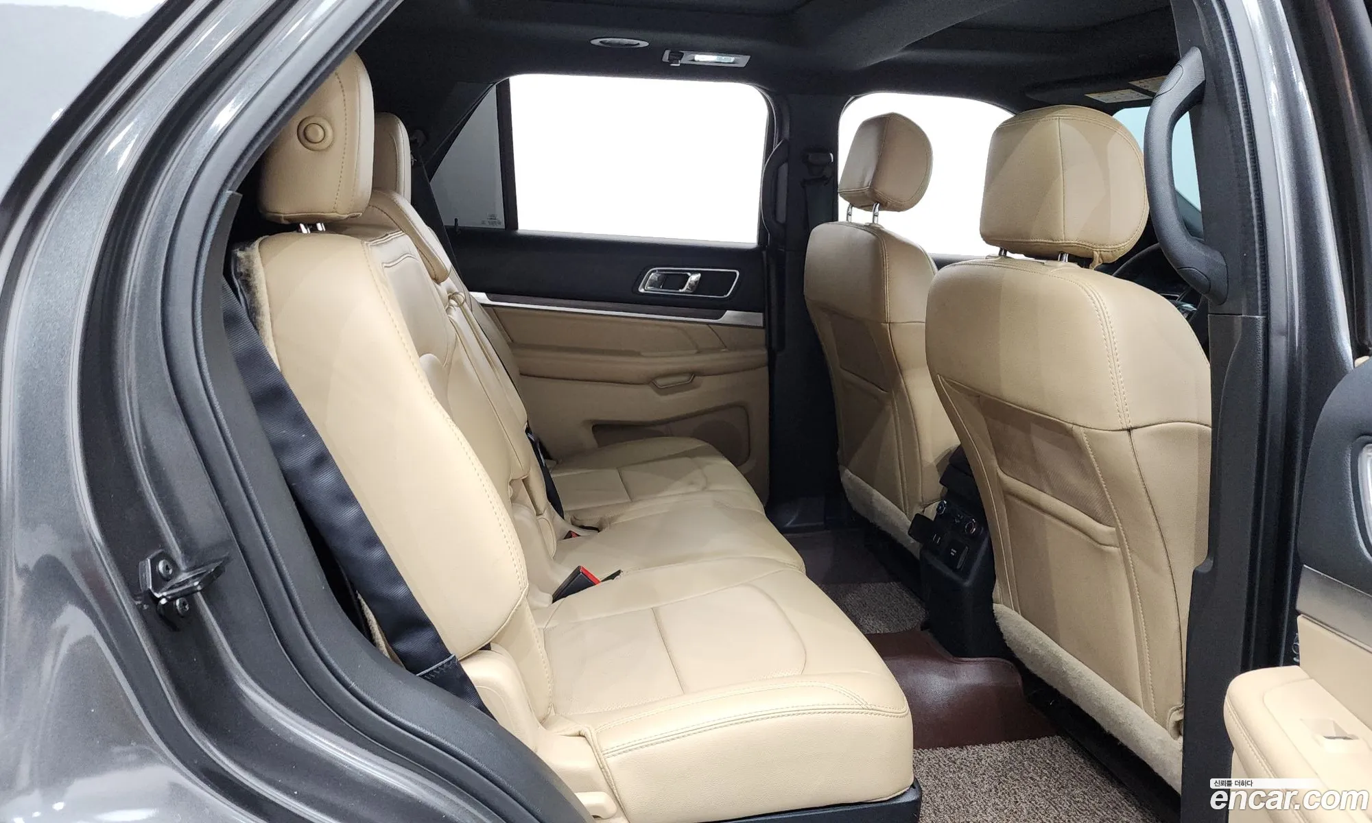 Ford Explorer 2017 1FM5K8F82HGC72026 — 6