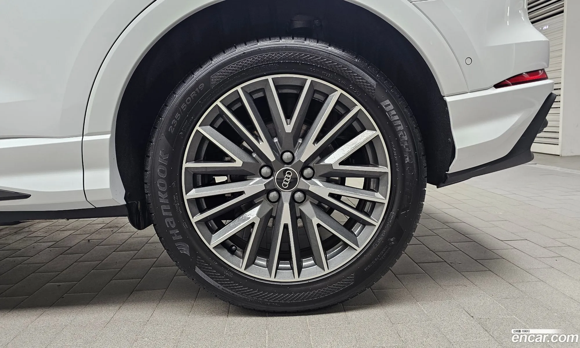 Audi Q3 2025 WAUZZZF33S1093450 — 6