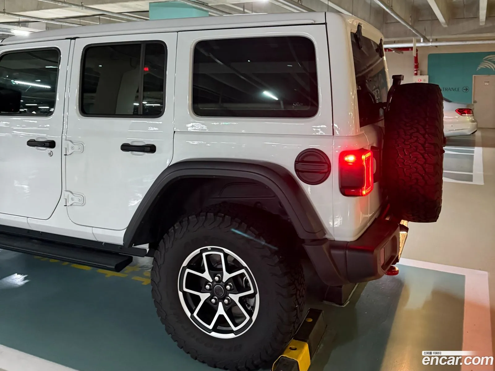 Jeep Wrangler 2024 — 8