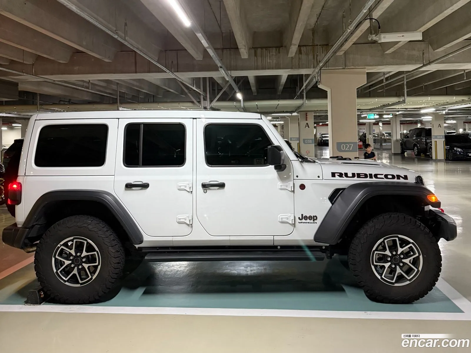 Jeep Wrangler 2024 — 9