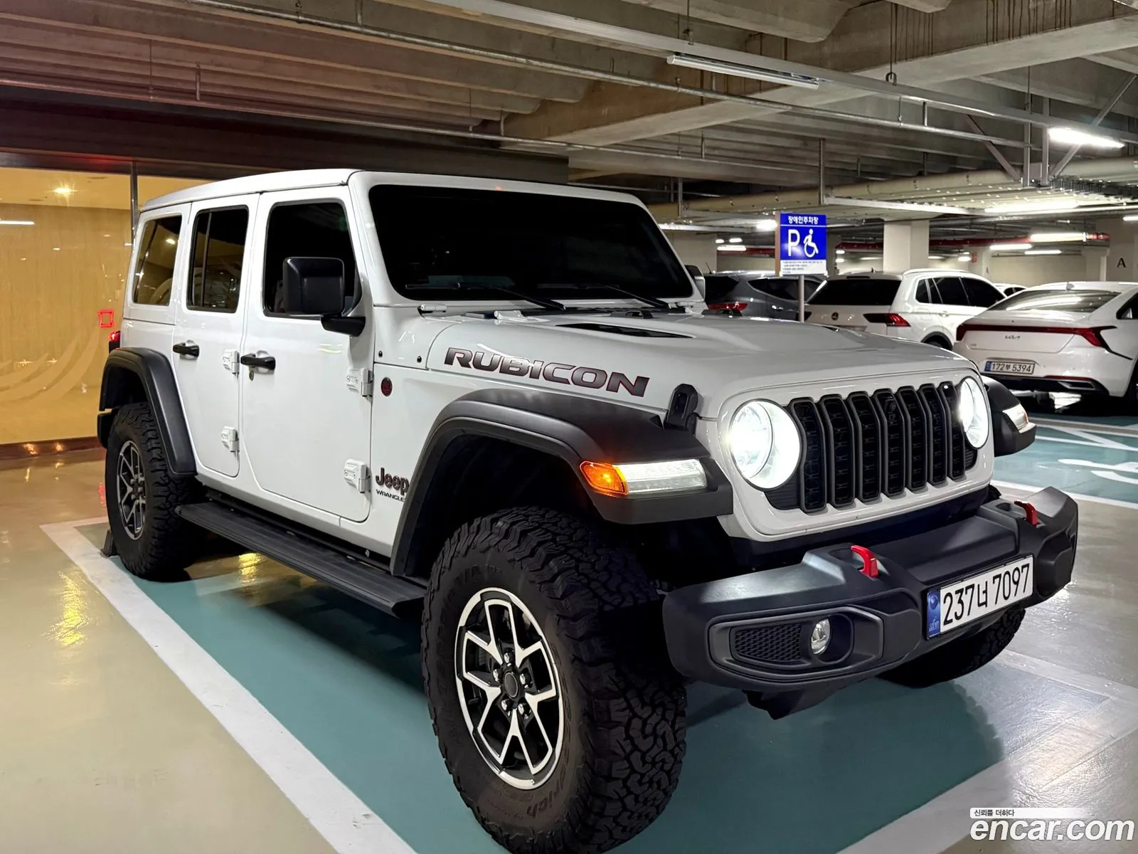 Jeep Wrangler 2024 — 17