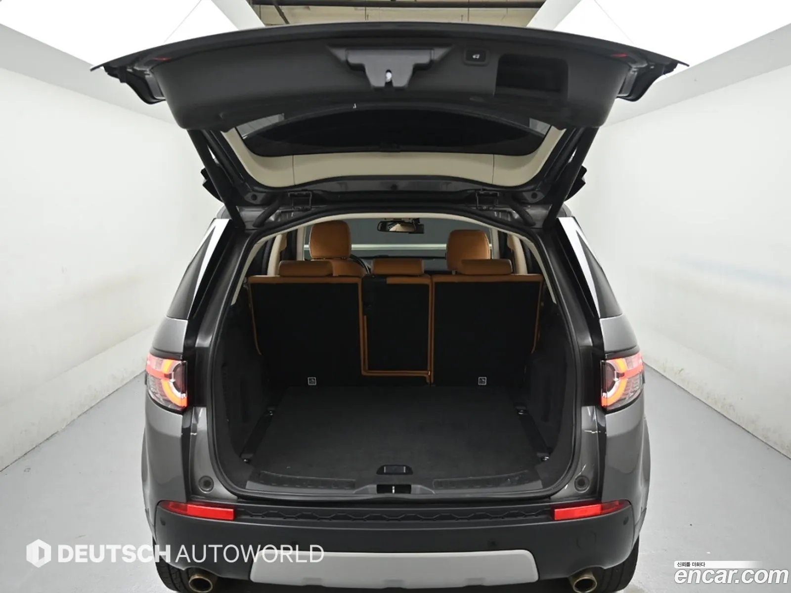 Land Rover Discovery Sport 2019 — 18