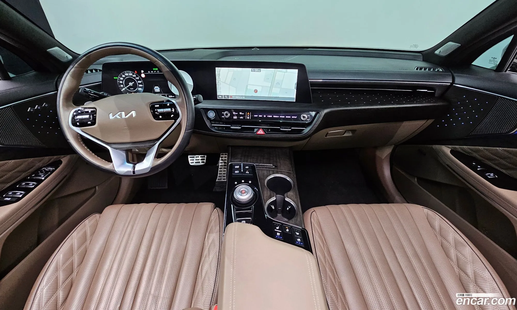 Kia K8 Hybrid 2023 — 3