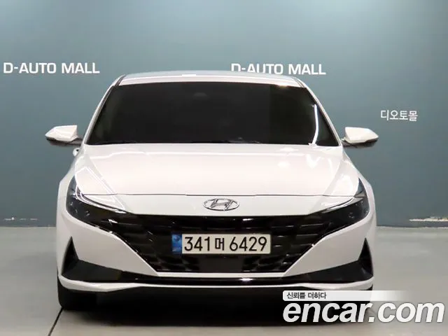 Hyundai Elantra 2021 — 2