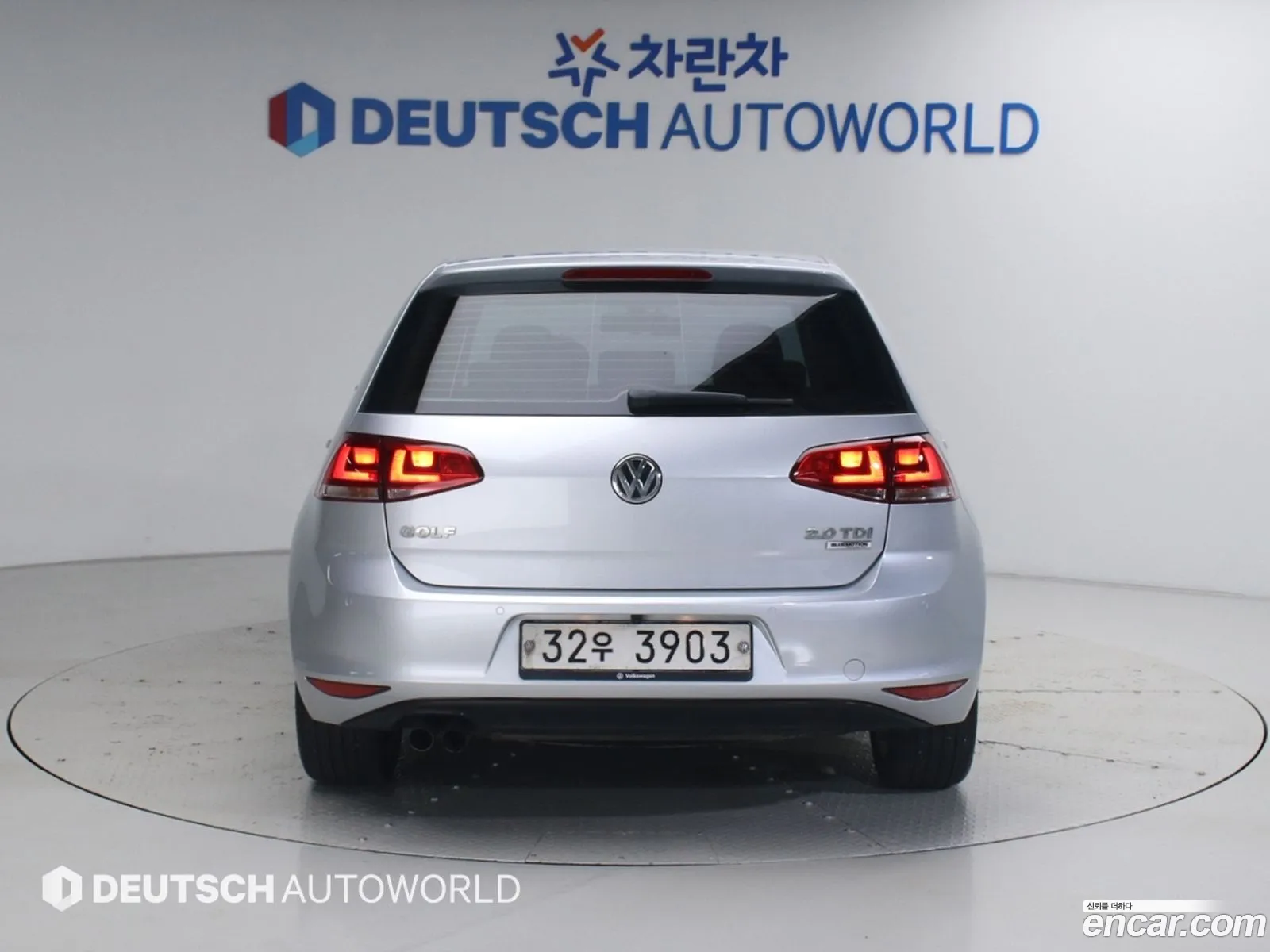 Volkswagen Golf 7th Gen 2015 — 4