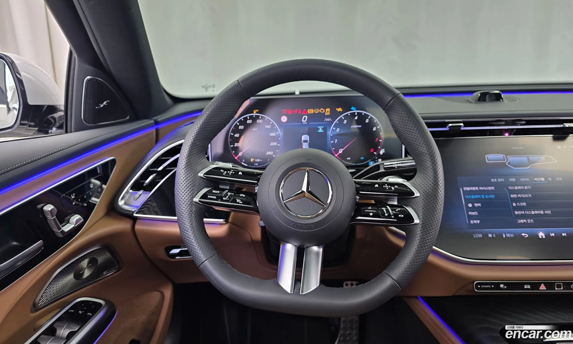 Mercedes-Benz E-Class W214 2025 — 15