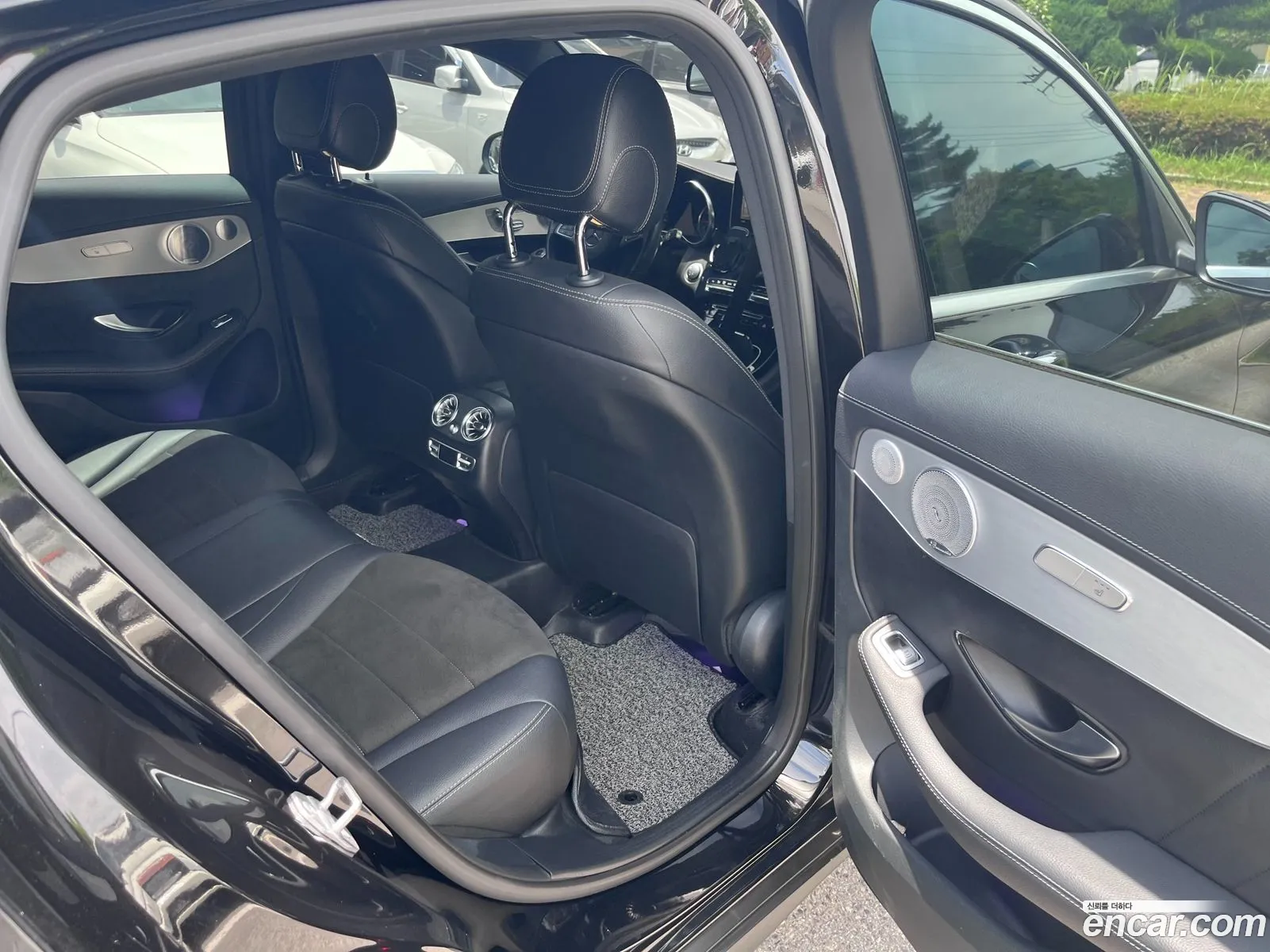 Mercedes-Benz GLC-Class X253 2019 — 11