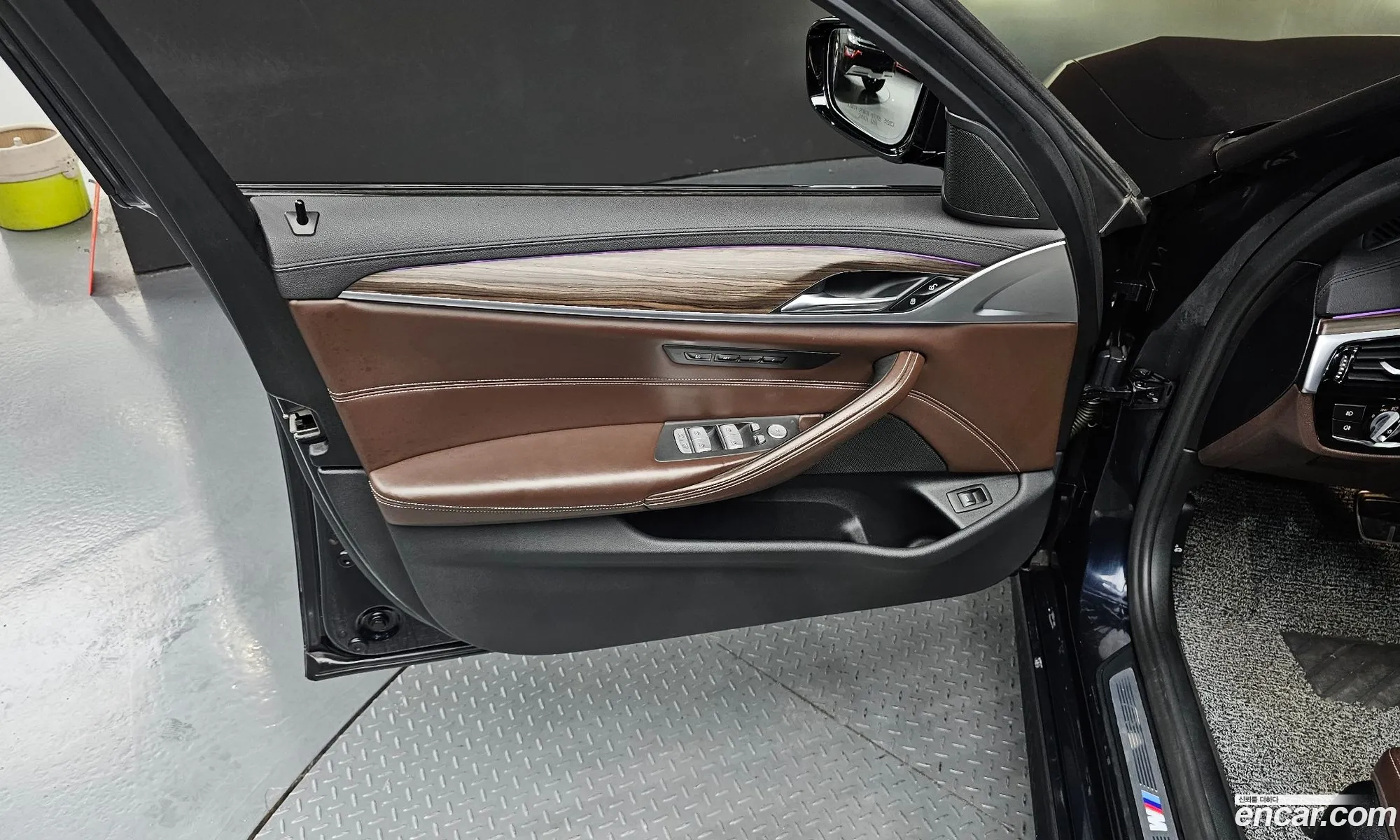 BMW 5 Series 2019 WBAJR5106LCD47938 — 12