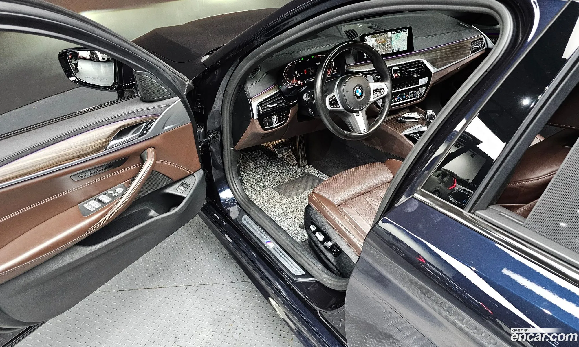 BMW 5 Series 2019 WBAJR5106LCD47938 — 18