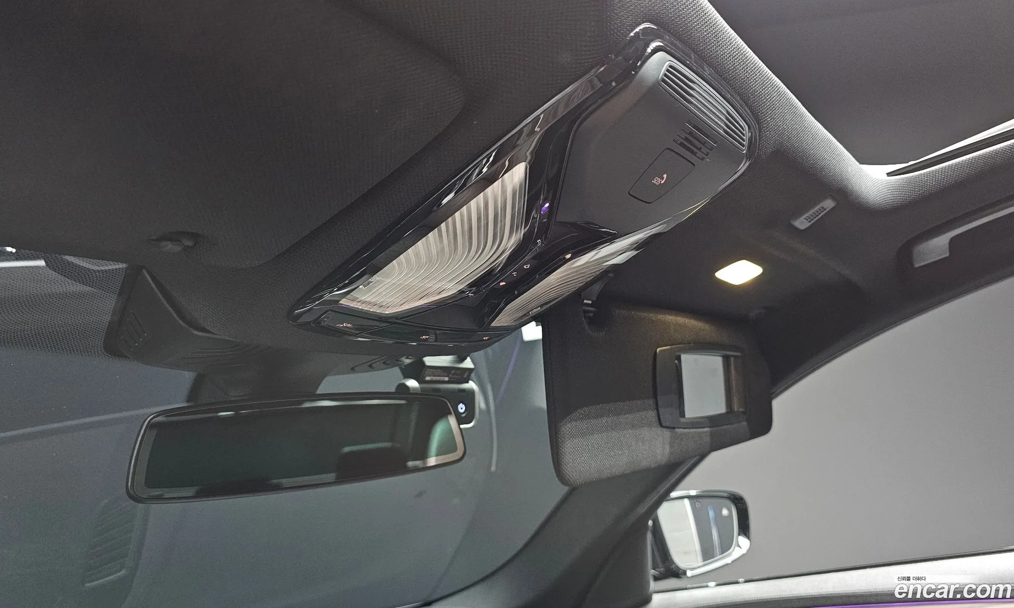 BMW 5 Series 2019 WBAJR5106LCD47938 — 5