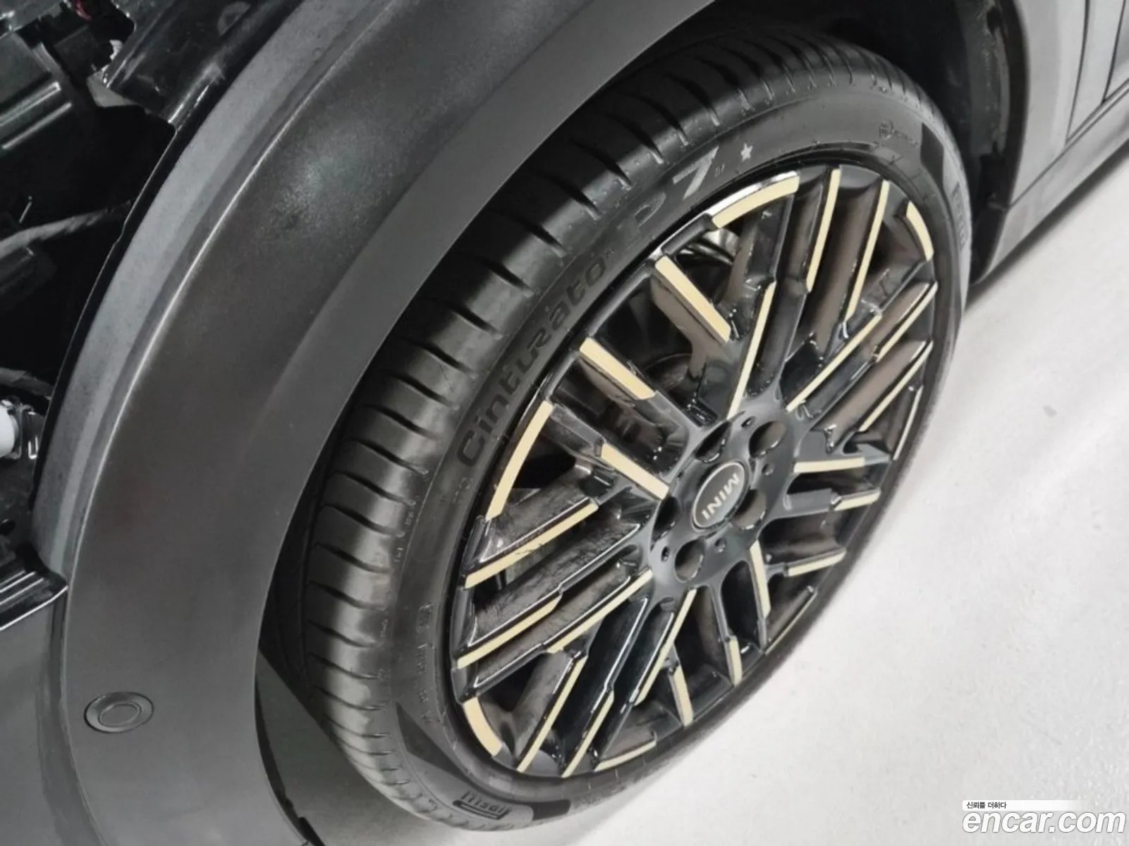 Mini Cooper S 2025 — 17