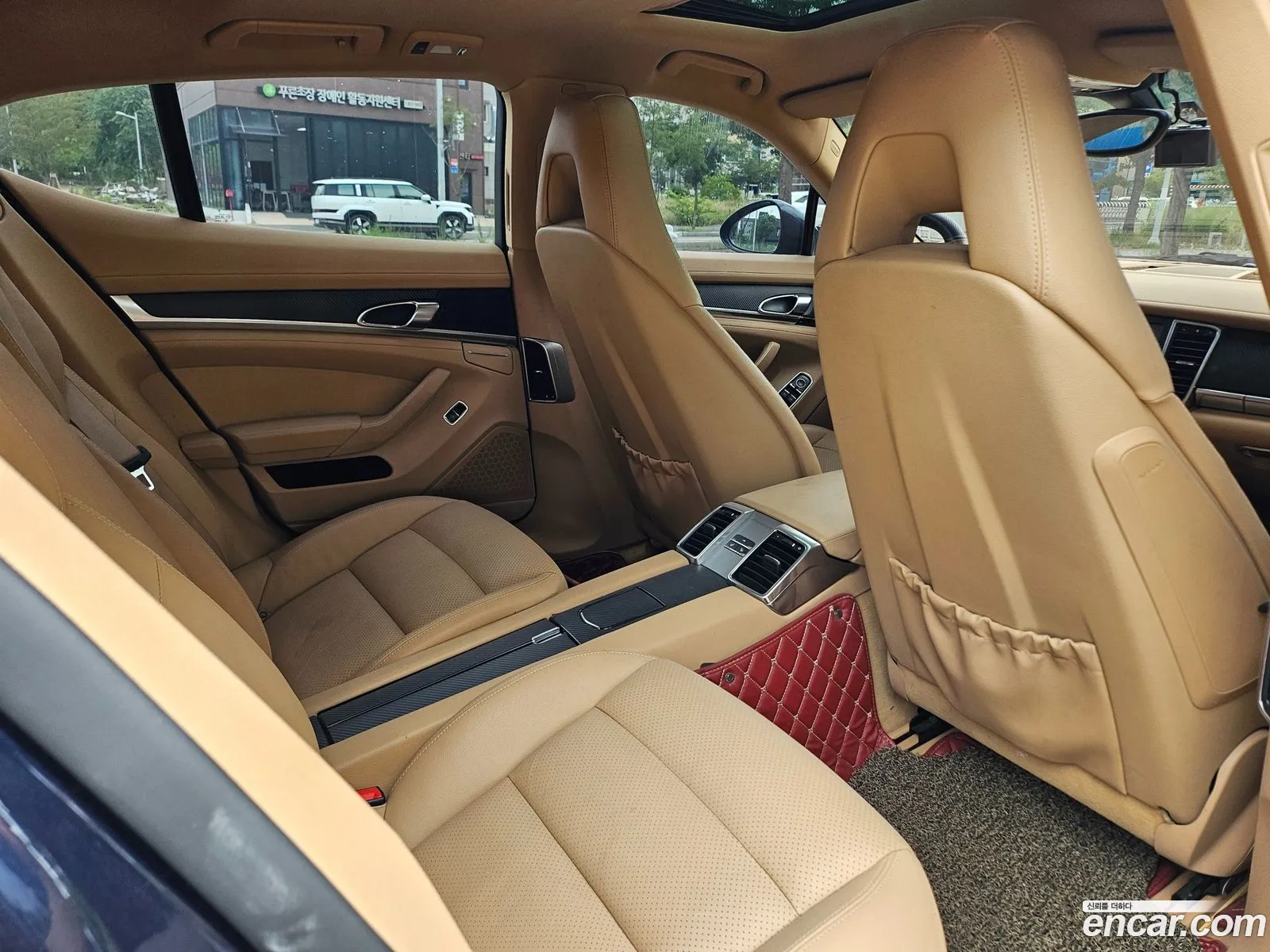 Porsche Panamera 2011 — 4