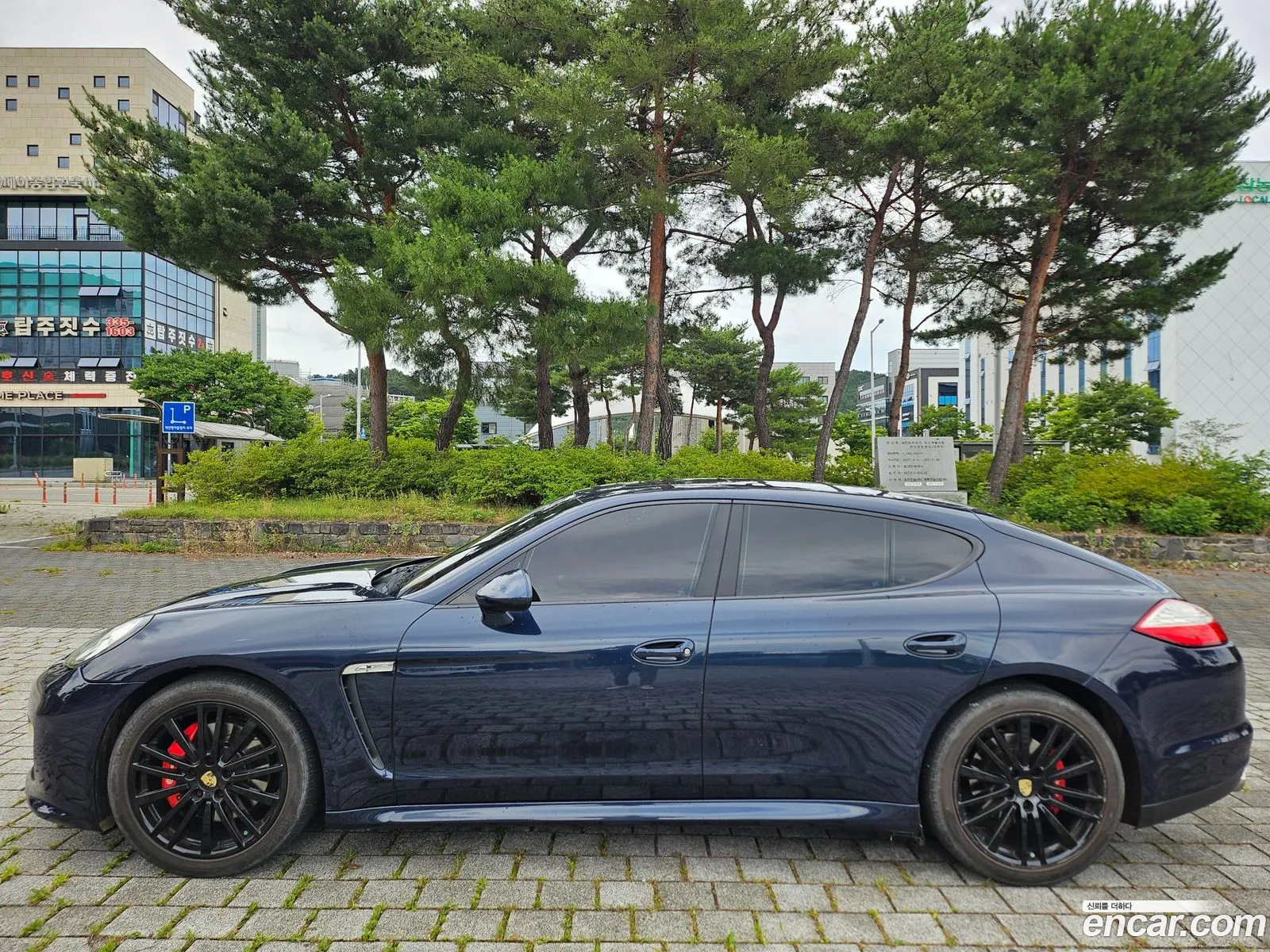 Porsche Panamera 2011 — 5