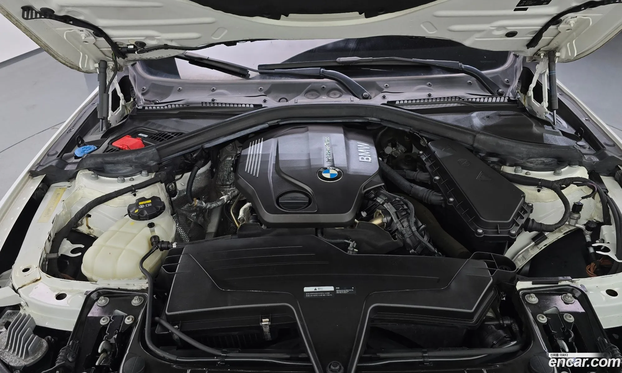 BMW 4 Series 2018 WBA4K3105JBG87445 — 17