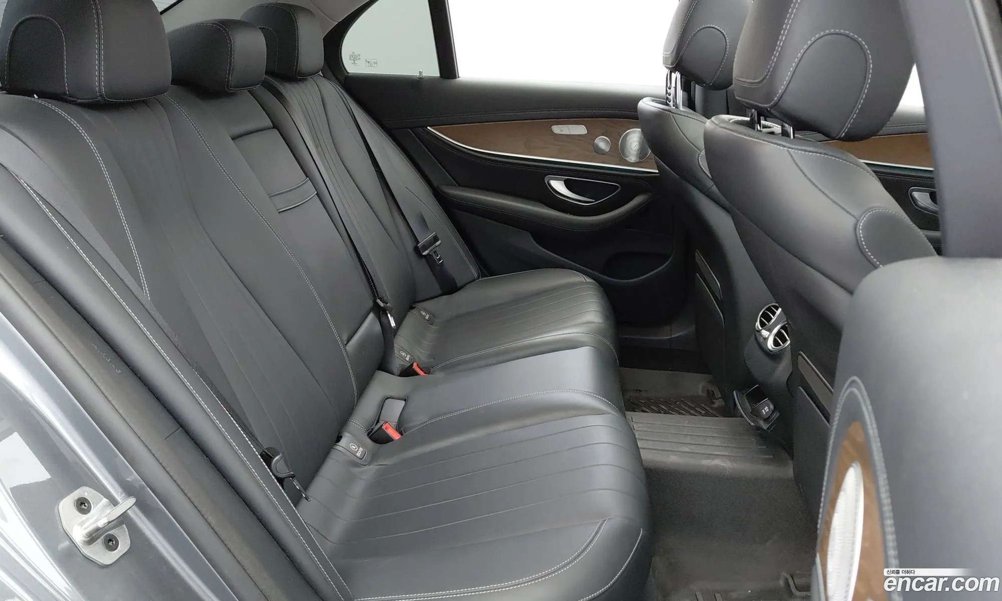 Mercedes-Benz E-Class W213 2019 — 14