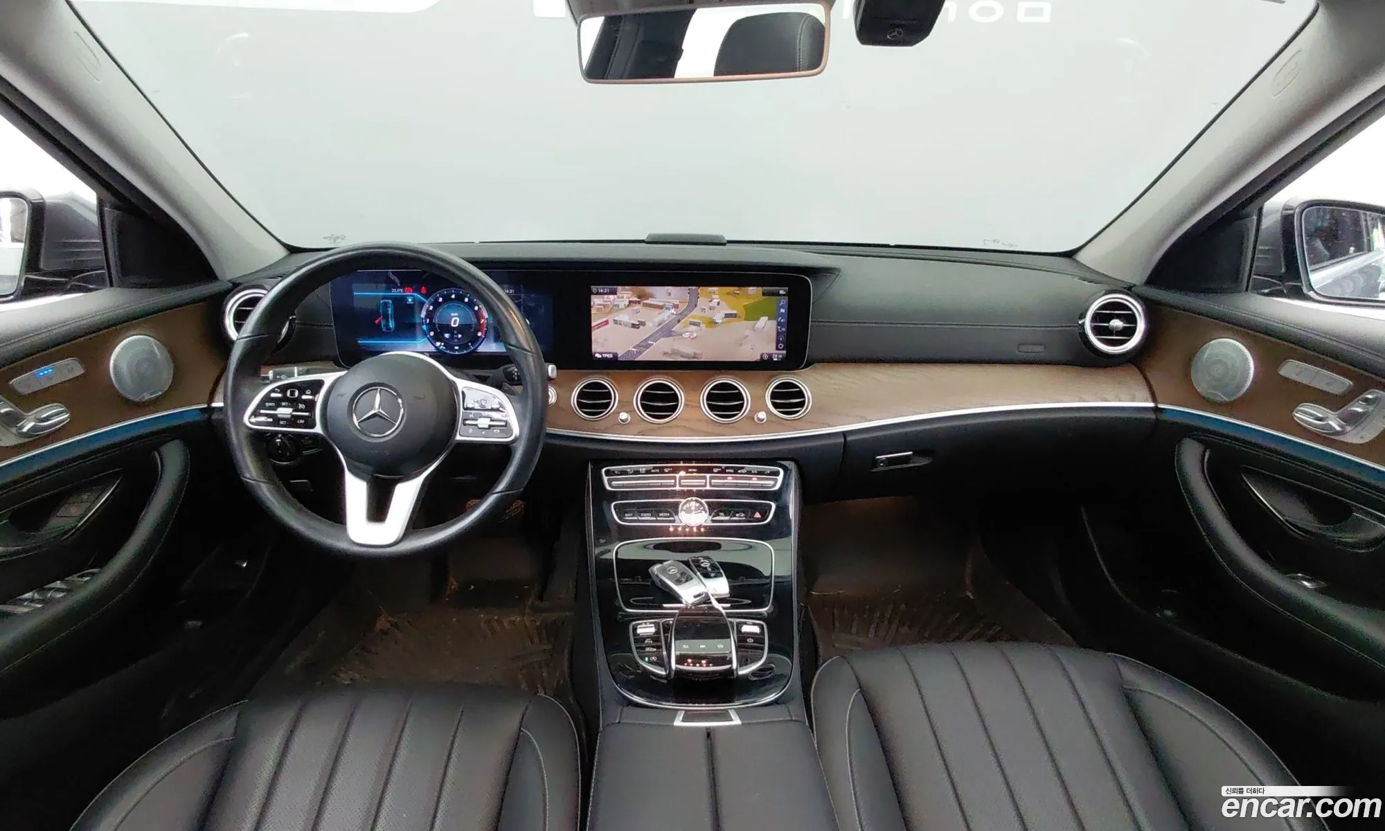 Mercedes-Benz E-Class W213 2019 — 12