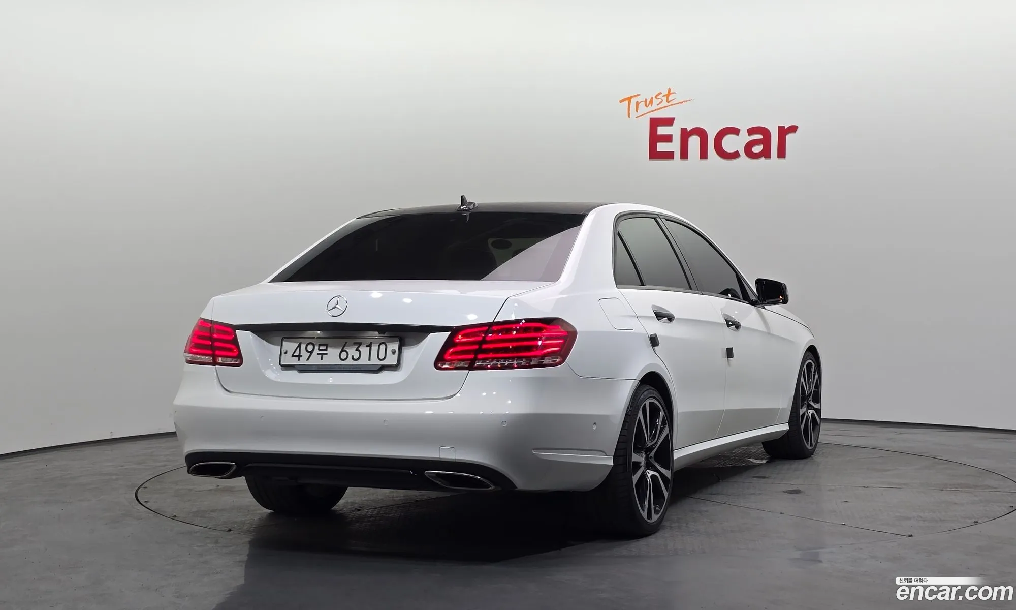 Mercedes-Benz E-Class W212 2015 WDDHF0AB6FB116341 — 4