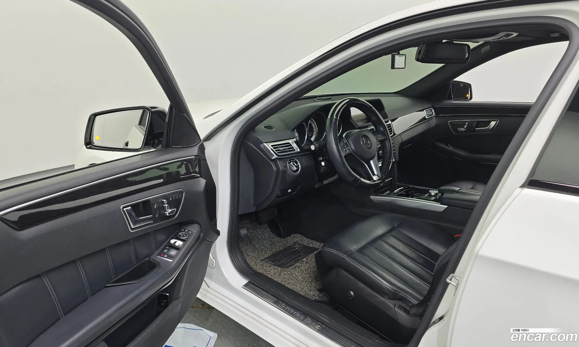 Mercedes-Benz E-Class W212 2015 WDDHF0AB6FB116341 — 3