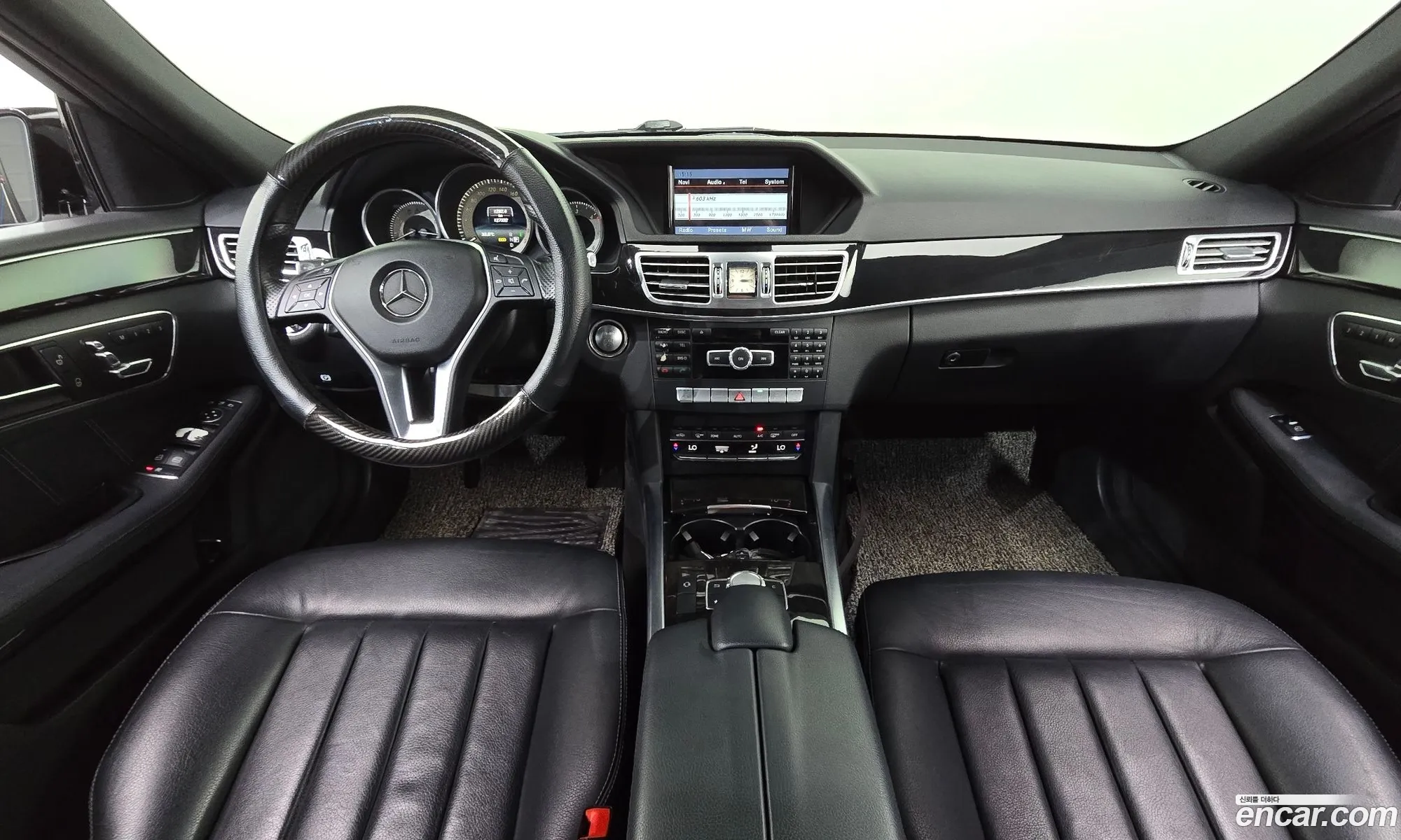 Mercedes-Benz E-Class W212 2015 WDDHF0AB6FB116341 — 18
