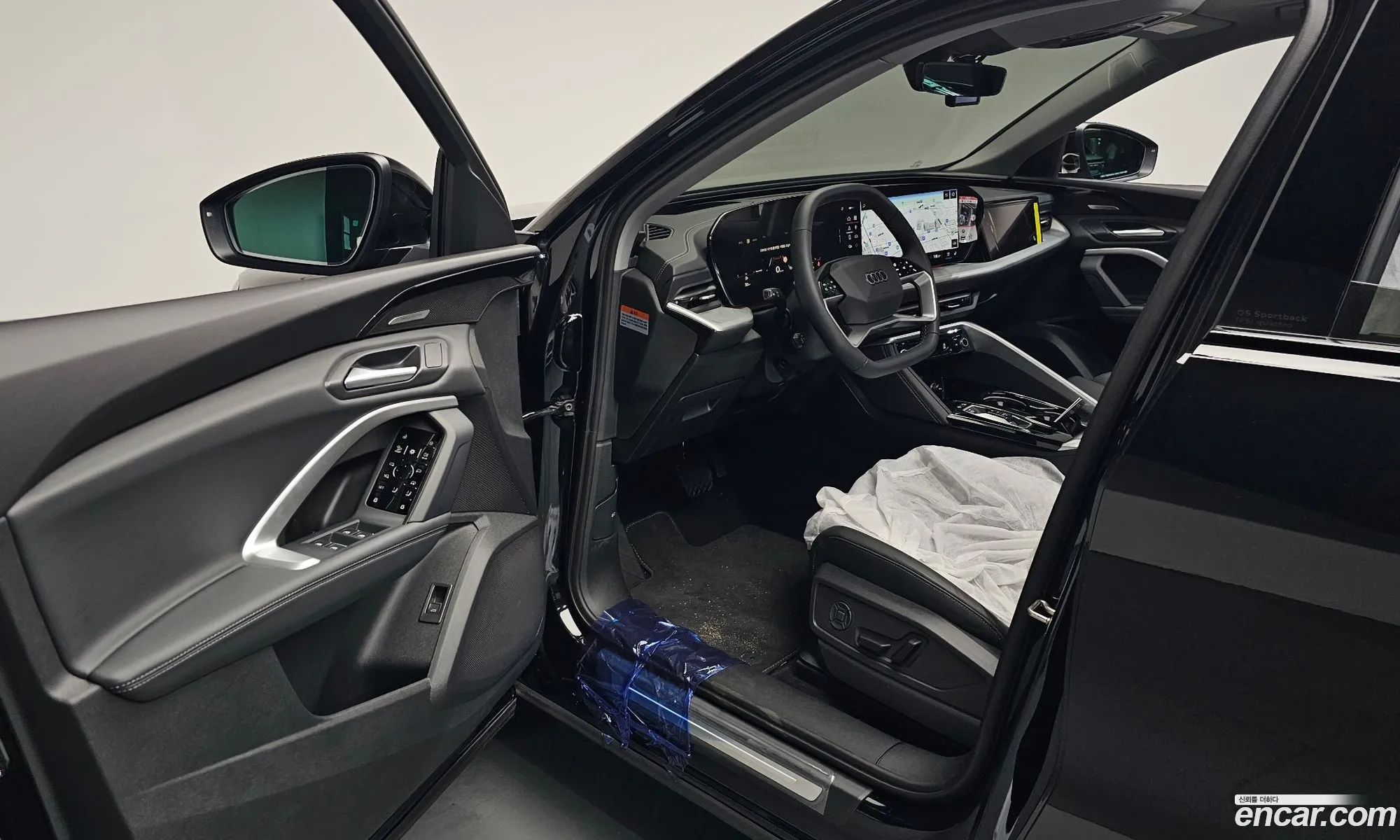 Audi Q5 2025 WAUZZZGU2S2143840 — 10