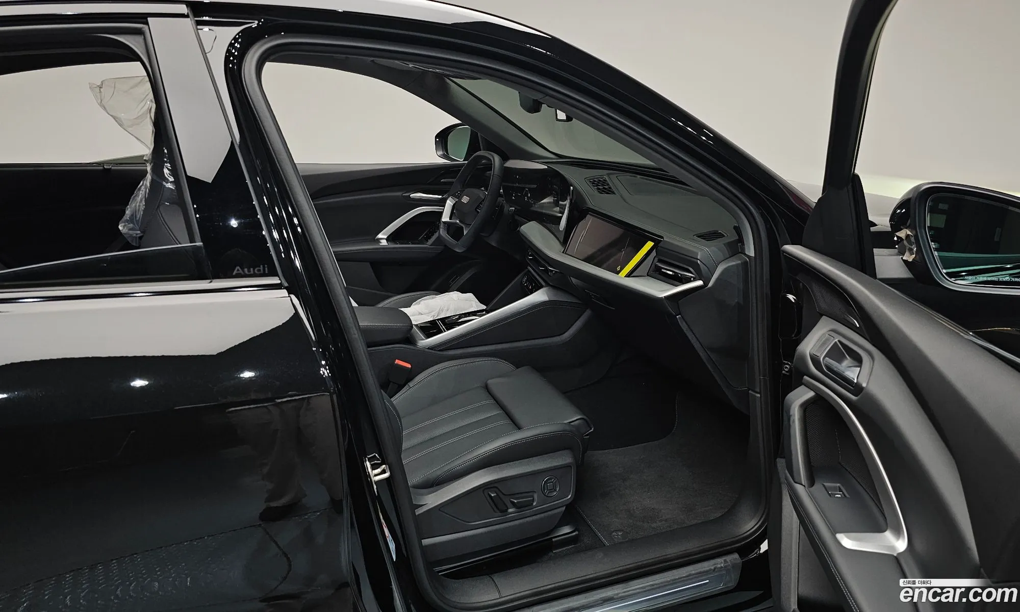 Audi Q5 2025 WAUZZZGU2S2143840 — 28