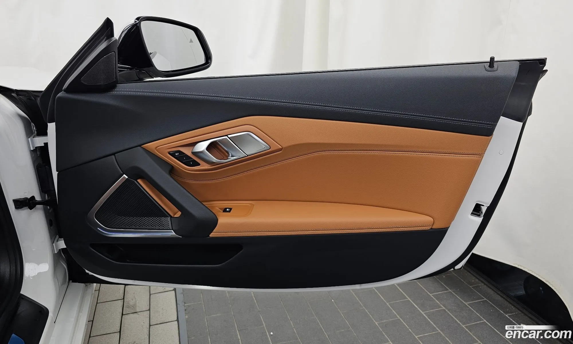 BMW Z4 2022 WBAHF7100NWX44157 — 9