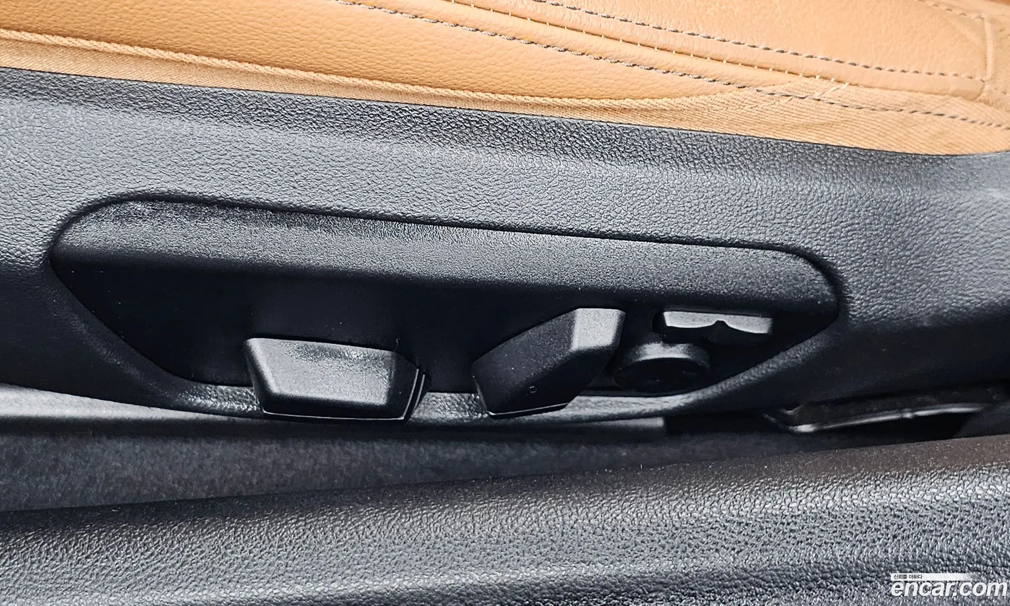 BMW Z4 2022 WBAHF7100NWX44157 — 7