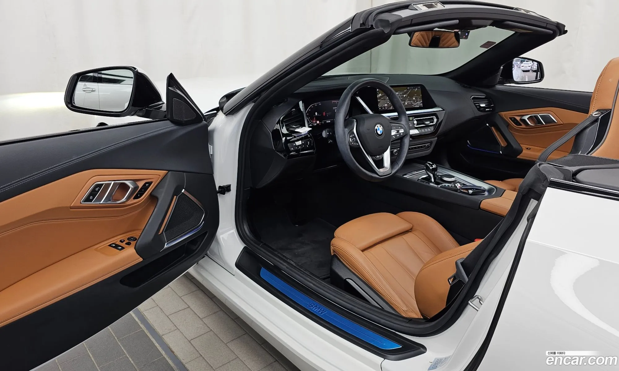 BMW Z4 2022 WBAHF7100NWX44157 — 6