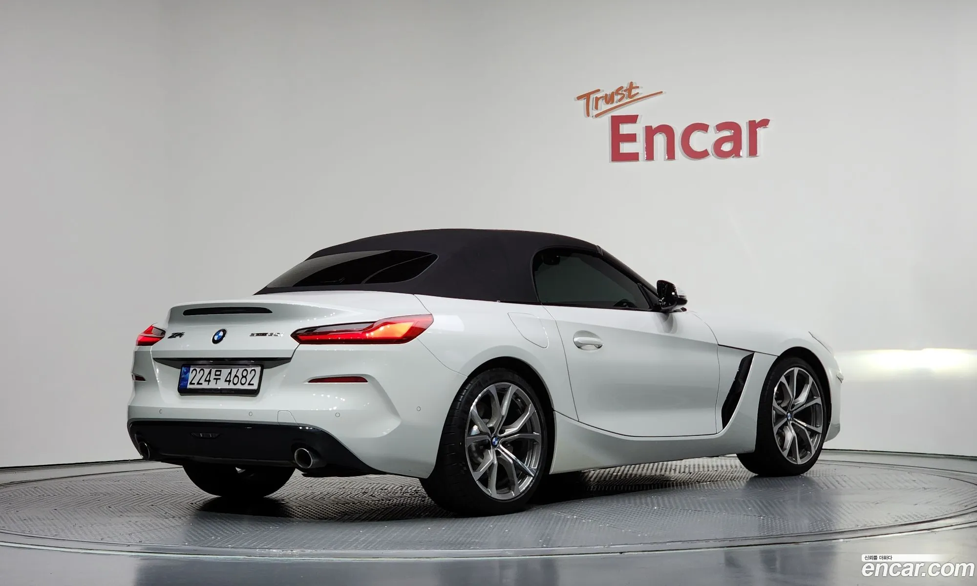 BMW Z4 2022 WBAHF7100NWX44157 — 39