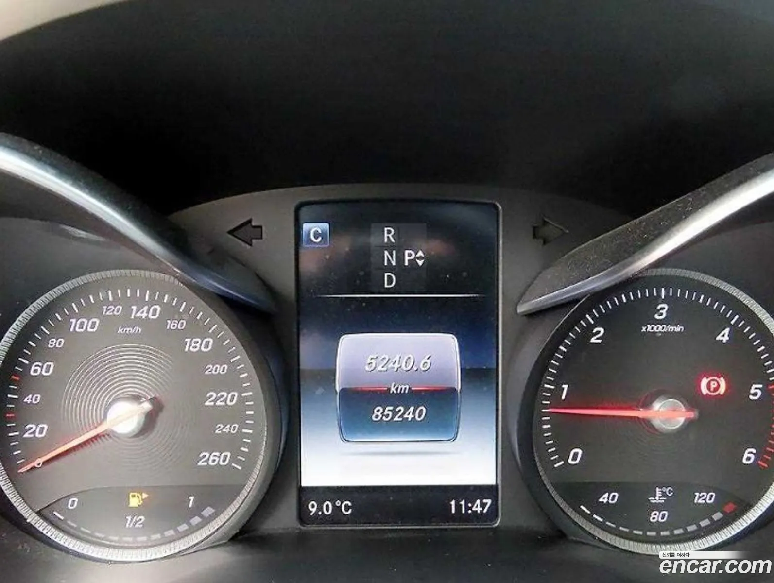 Mercedes-Benz C-Class W205 2016 — 11
