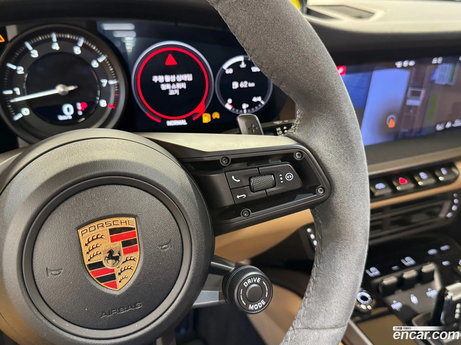 Porsche 911 2020 — 17